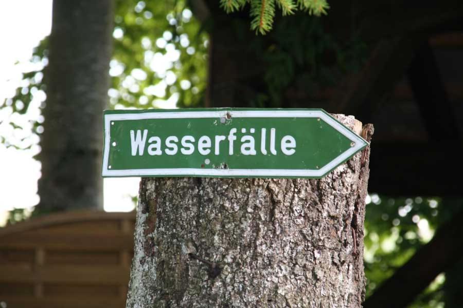Bed And Breakfast - Die Aelplersuit Fuer Backpackers - Rucksacktouristen Im Berghuesli Linthal Buitenkant foto